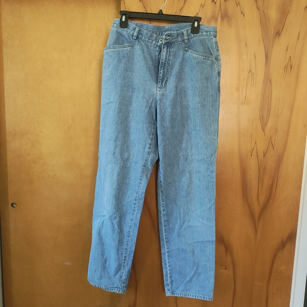 Liz Claiborne Relaxed Fit Blue Jeans
